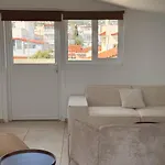 7th Stop Coastal Living * Αρτέμιδα